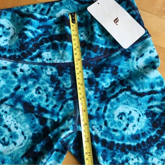 Fabletics Tie-Dye Leggings, High Waist, Powerflex 7/8, Length, Navy, Aqua, Small - Picture 12 of 16